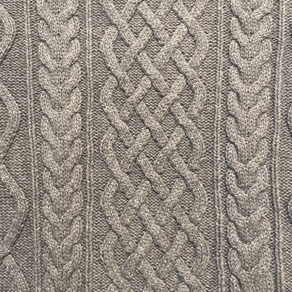 Gap Gray Cable Knit Sweater, NWT, Large - Picture 6 of 6